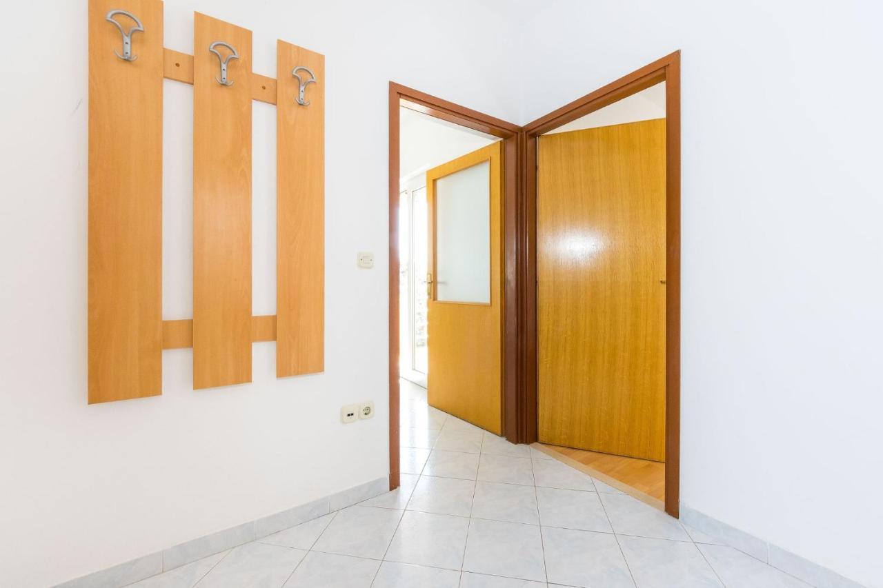 Apartments By The Sea Vrsi - Mulo, Zadar - 5951 Ngoại thất bức ảnh
