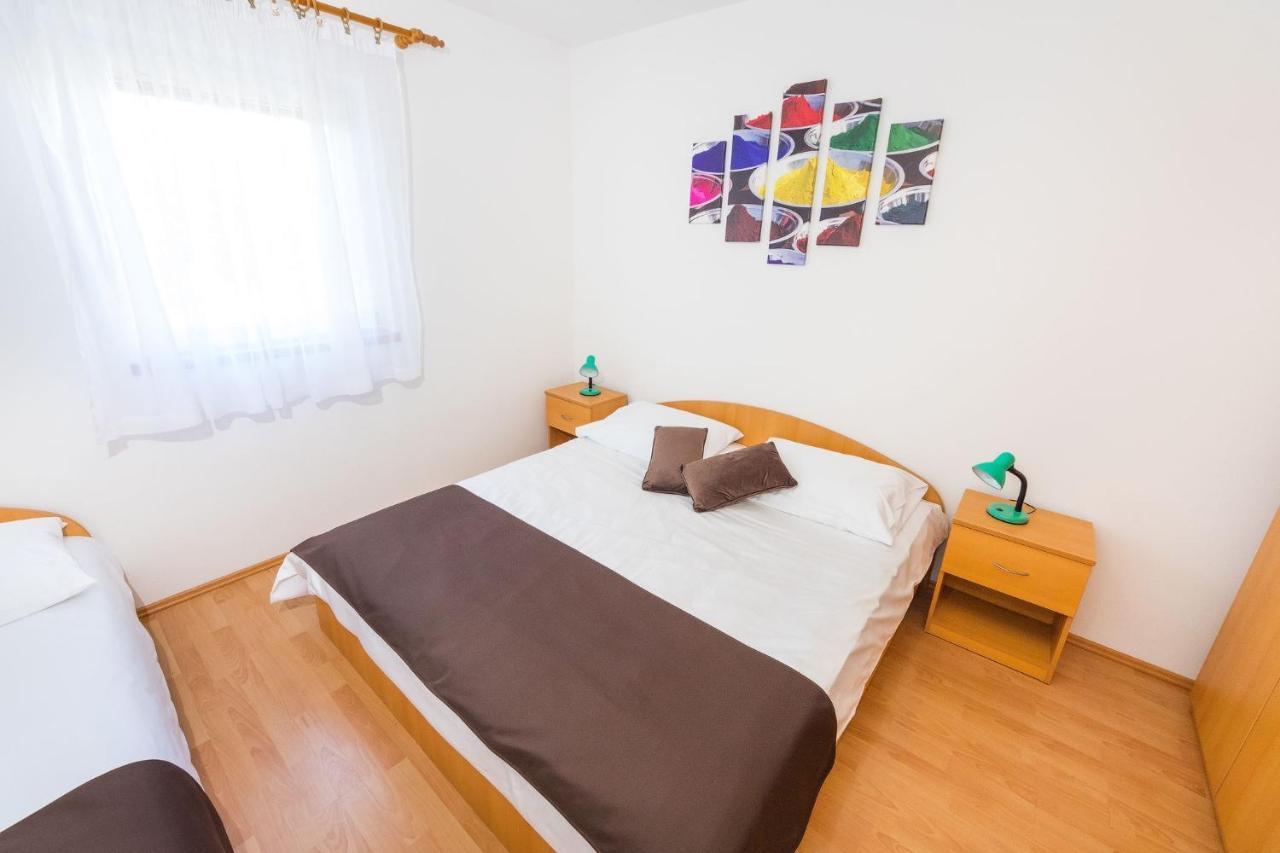 Apartments By The Sea Vrsi - Mulo, Zadar - 5951 Ngoại thất bức ảnh